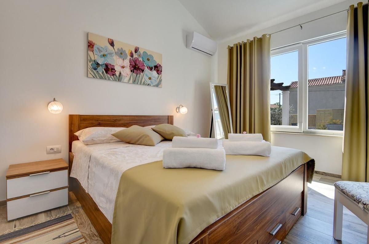 Villa Sunny Home فودنيان المظهر الخارجي الصورة