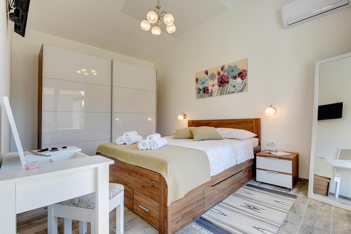 Villa Sunny Home فودنيان المظهر الخارجي الصورة