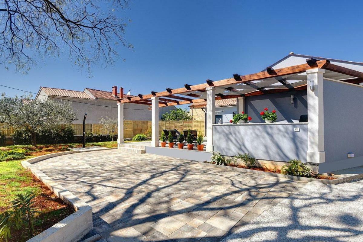 Villa Sunny Home فودنيان المظهر الخارجي الصورة