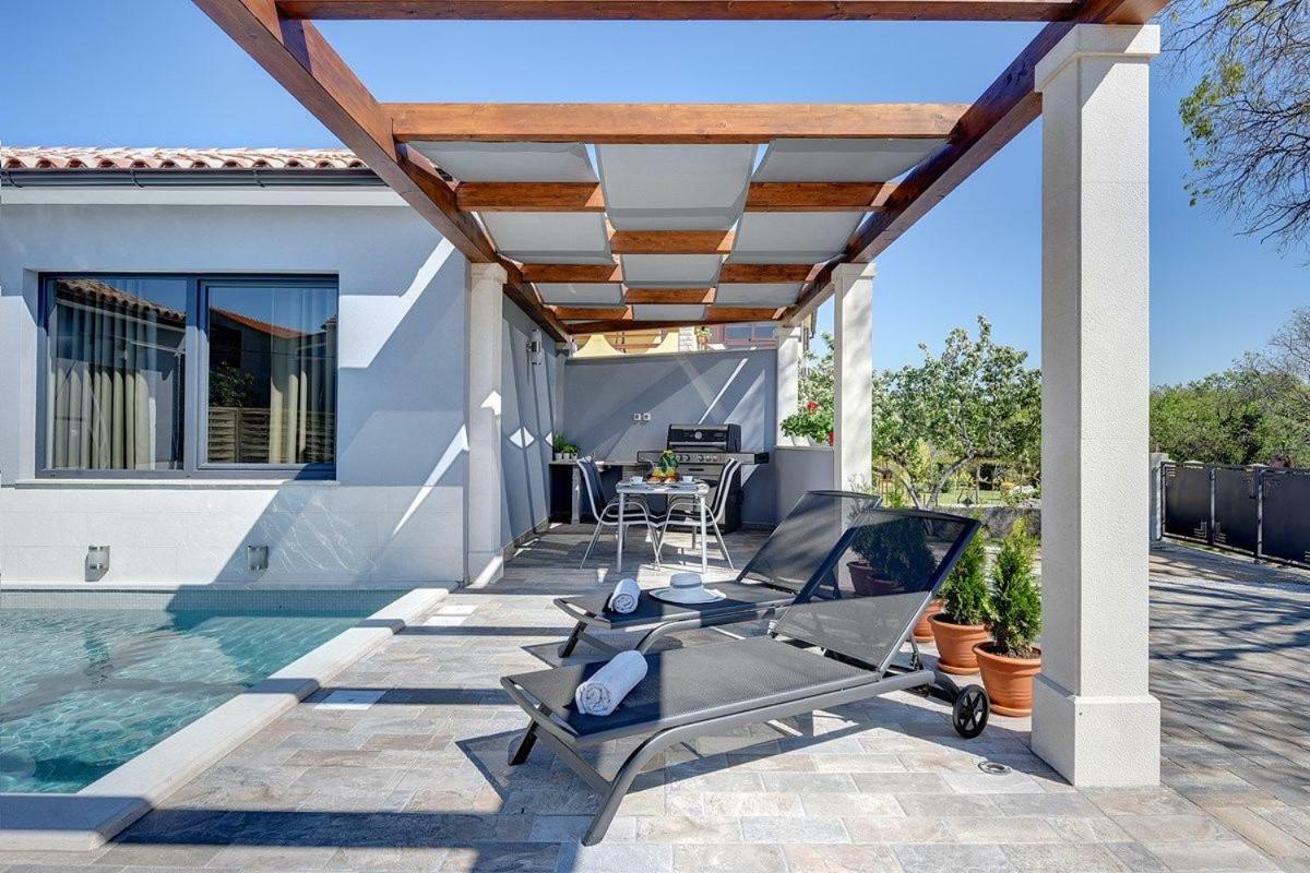 Villa Sunny Home فودنيان المظهر الخارجي الصورة