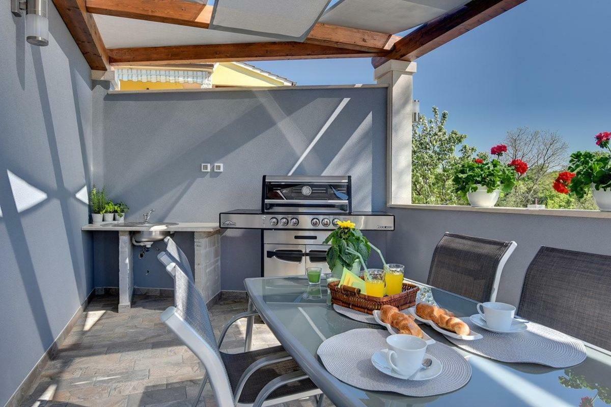 Villa Sunny Home فودنيان المظهر الخارجي الصورة